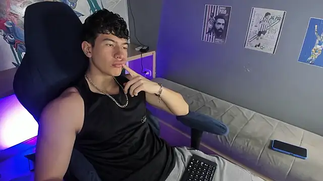 Criss Adams online show from January 10, 2:18 am