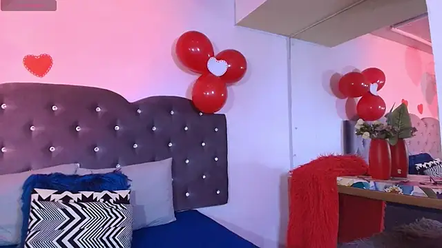 scarlett venom  online show from February 7, 7:55 pm