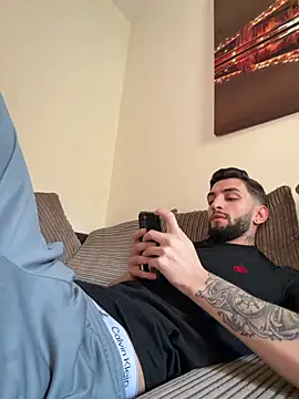 Snapshot of Juliann69Ramiro chatting on January 17, 2:09 pm Juliann69Ramiro online show from January 17, 2:09 pm