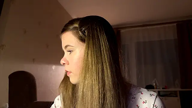 MaevAmy online show from December 17, 2:44 pm