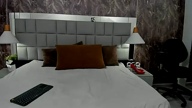 Missnia online show from December 19, 2:30 pm