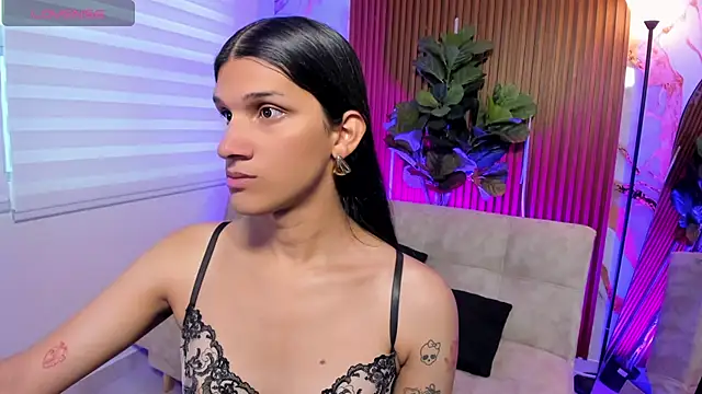 Snapshot of Bianca_baldwin_ chatting on May 16, 8:41 pm Bianca baldwin online show from May 16, 8:41 pm