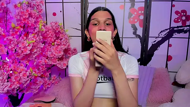Snapshot of Bianca_baldwin_ chatting on June 30, 7:14 pm Bianca baldwin online show from June 30, 7:14 pm
