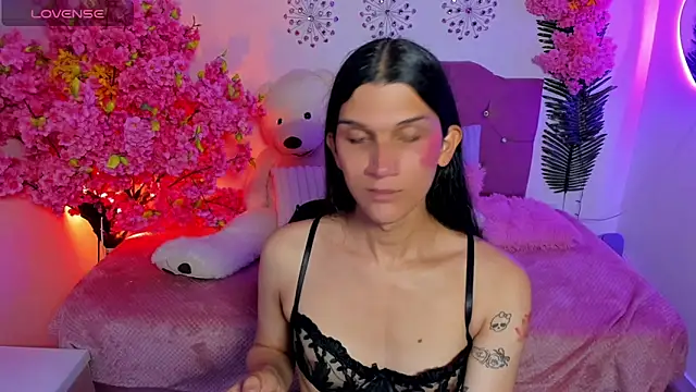 Snapshot of Bianca_baldwin_ chatting on May 17, 9:59 pm Bianca baldwin online show from May 17, 9:59 pm
