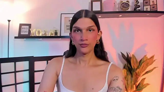 Snapshot of Bianca_baldwin_ chatting on May 11, 8:50 pm Bianca baldwin online show from May 11, 8:50 pm