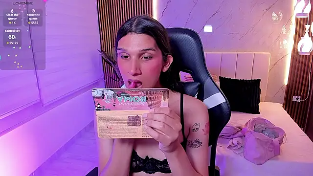 Bianca baldwin  online show from February 7, 9:34 pm