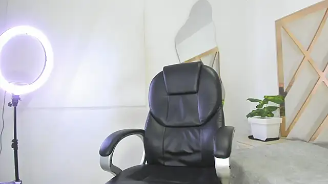 Selenaasm online show from February 20, 9:17 pm