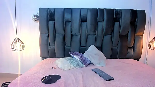 Snapshot of zai_baker chatting on December 16, 1:26 pm zai baker online show from December 16, 1:26 pm