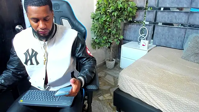 jay jhonson01 online show from March 3, 3:24 am