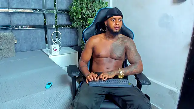 jay jhonson01 online show from April 14, 4:28 am