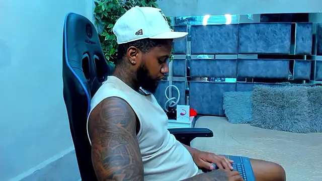 jay jhonson01 online show from March 6, 3:56 am