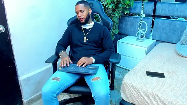 jay jhonson01 online show from February 20, 4:09 am