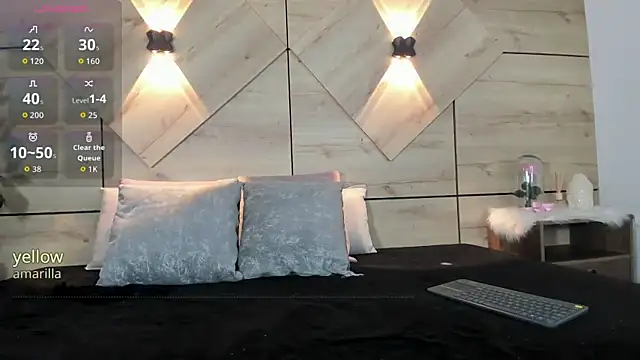 sussan fox  online show from December 22, 7:47 pm