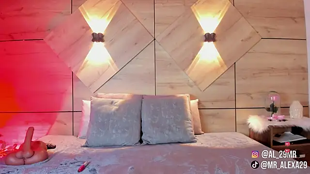 sussan fox  online show from March 18, 7:48 pm