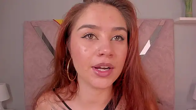 Amelia Saenz  online show from June 19, 7:20 pm