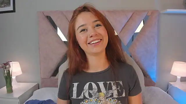 Snapshot of Amelia_Saenz_ chatting on May 12, 7:53 pm Amelia Saenz online show from May 12, 7:53 pm