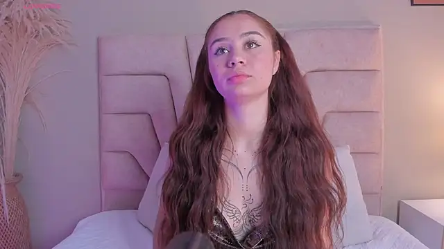 Snapshot of Amelia_Saenz_ chatting on February 5, 7:21 pm Amelia Saenz online show from February 5, 7:21 pm