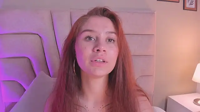 Amelia Saenz  online show from July 10, 7:36 pm