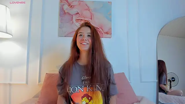 Amelia Saenz  online show from March 25, 7:46 pm