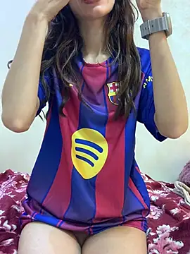 yasmina2020 online show from April 9, 4:46 pm