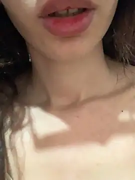 yasmina2020 online show from March 19, 11:16 pm