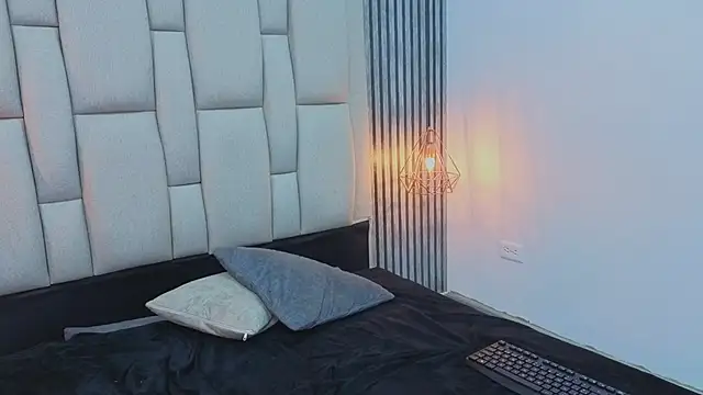 Snapshot of sasha_rousse chatting on December 13, 8:26 pm sasha rousse online show from December 13, 8:26 pm