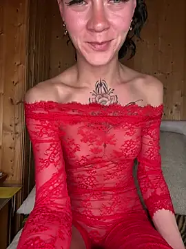Snapshot of dein_traumchen chatting on May 1, 11:43 pm dein traumchen online show from May 1, 11:43 pm