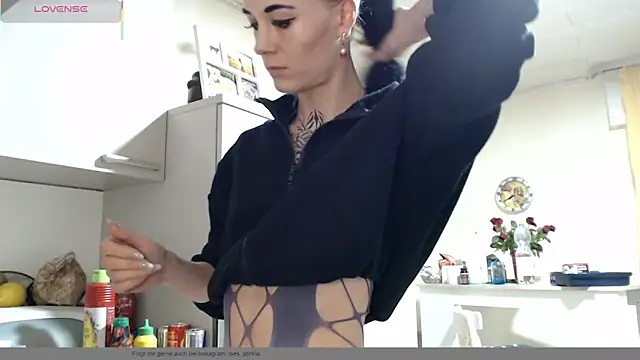 dein traumchen online show from February 23, 6:52 pm