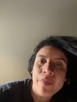 Lena-Williamss online show from December 18, 8:23 pm