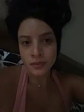 Lena-Williamss online show from April 3, 8:15 pm