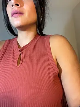 Lena-Williamss online show from March 4, 9:39 am