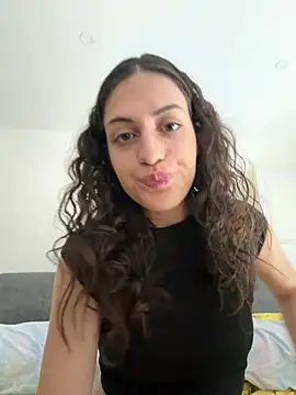 CoquineCharmeuse online show from April 20, 1:24 pm