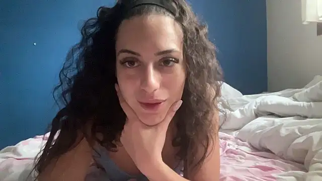 CoquineCharmeuse online show from January 17, 1:15 pm