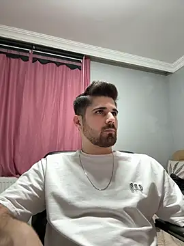 berke3424 online show from February 10, 11:26 pm