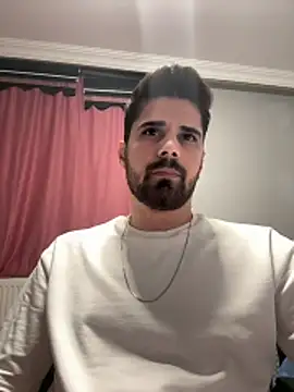 Snapshot of berke3424 chatting on May 29, 7:42 pm berke3424 online show from May 29, 7:42 pm