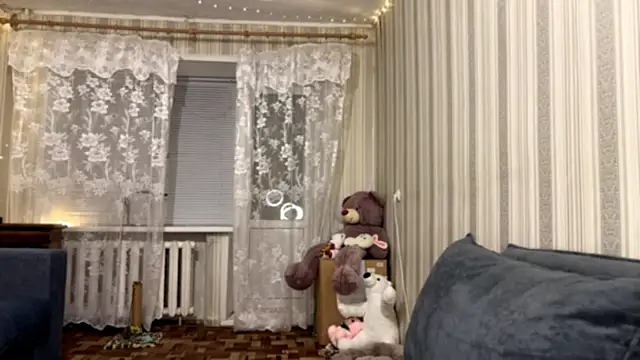 MaryannWeigman online show from January 7, 6:24 pm