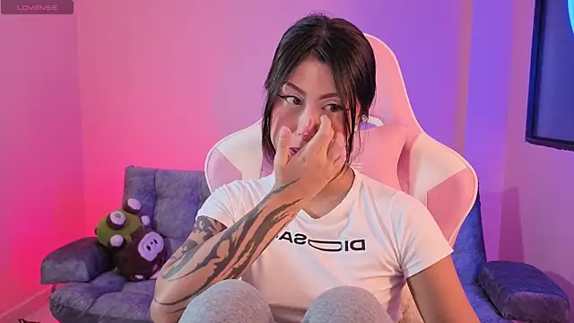 sharonbone online show from December 23, 5:29 am