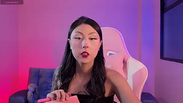 sharonbone online show from December 18, 4:39 am