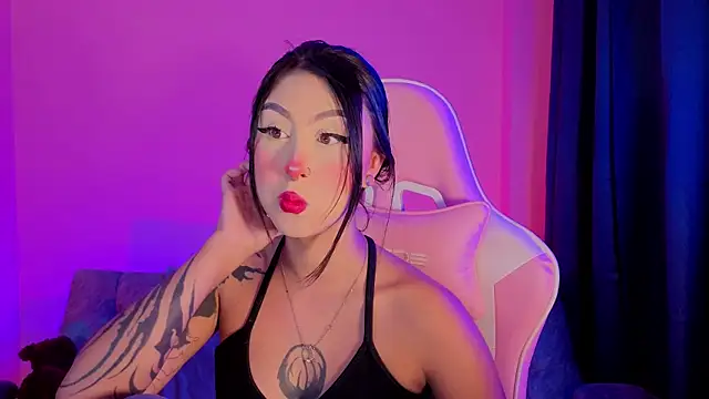 sharonbone online show from April 24, 3:30 am