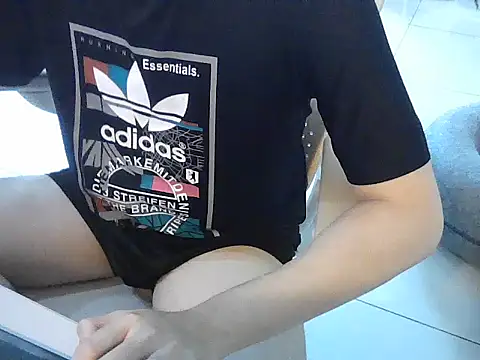 Snapshot of YourBoYyyyyyyy chatting on December 15, 6:30 am YourBoYyyyyyyy online show from December 15, 6:30 am