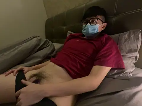 YourBoYyyyyyyy online show from March 16, 2:53 pm