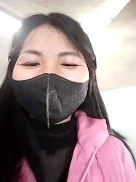 Snapshot of Thikshow2k chatting on December 15, 5:57 am Thikshow2k online show from December 15, 5:57 am