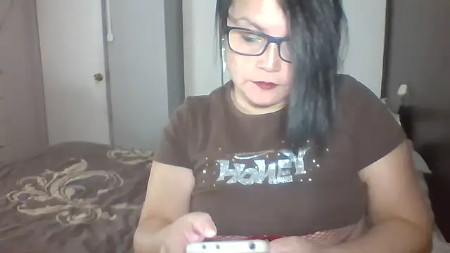 SHAMELESSLY HOT online show from April 15, 3:12 am