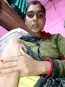 Snapshot of Cutsedi83 chatting on December 16, 2:49 am Cutsedi83 online show from December 16, 2:49 am