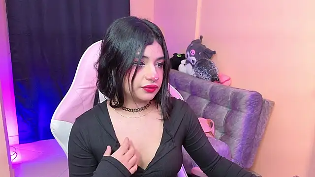 Snapshot of bonnieTaylor1 chatting on December 22, 4:23 am bonnieTaylor1 online show from December 22, 4:23 am