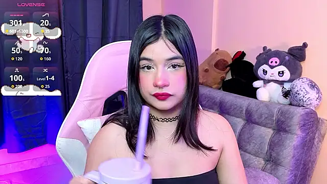 Snapshot of bonnieTaylor1 chatting on February 12, 4:23 am bonnieTaylor1 online show from February 12, 4:23 am