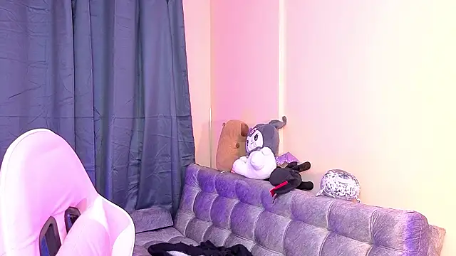 Snapshot of bonnieTaylor1 chatting on February 3, 6:40 am bonnieTaylor1 online show from February 3, 6:40 am