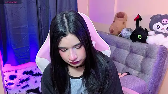 bonnieTaylor1 online show from April 11, 4:09 am