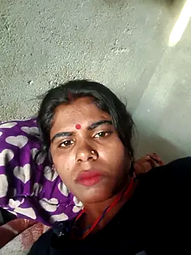 Sexy Rajkumari123 online show from April 15, 12:21 pm