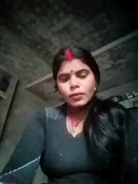 Sexy Rajkumari123 online show from March 6, 1:11 am